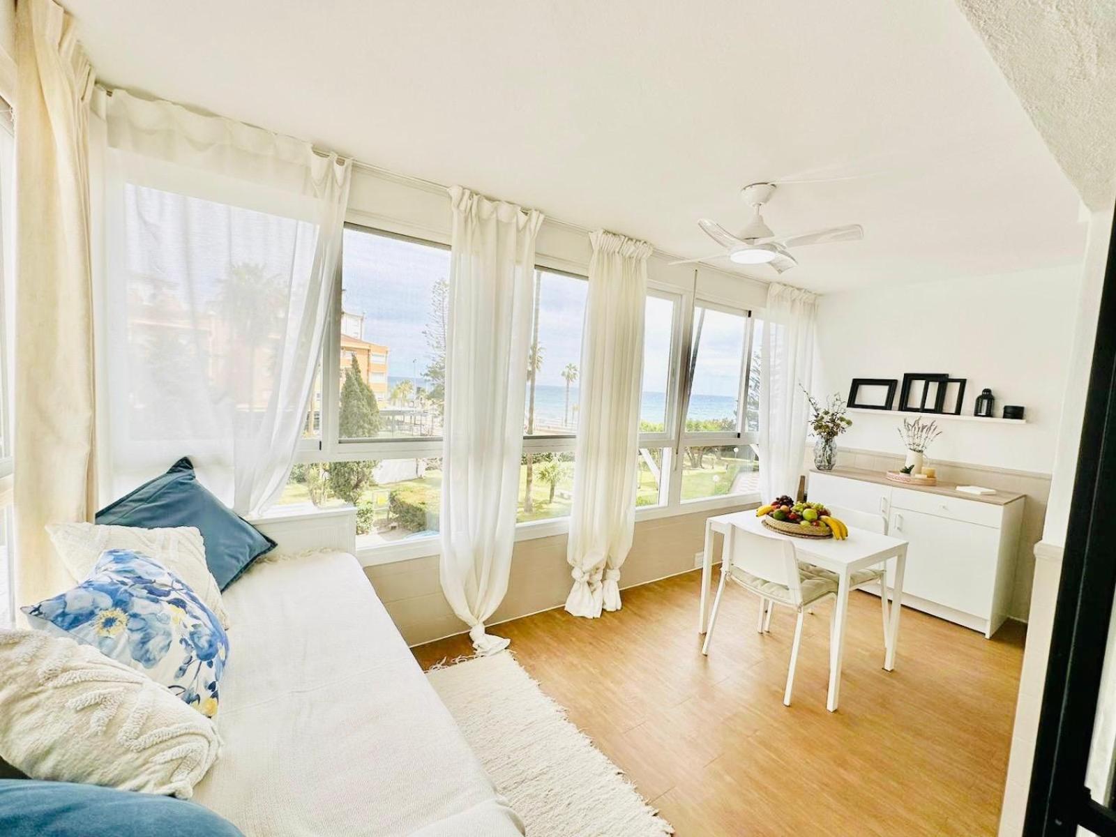 Estudio Pepa Luna Algarrobo Beach Málaga Exterior foto